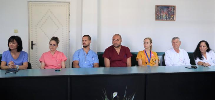 Областният управител Иван Чолаков награди екипите от УМБАЛ "Проф. д-р Стоян Киркович", спасили пострадалите при катастрофата със сръбския автобус