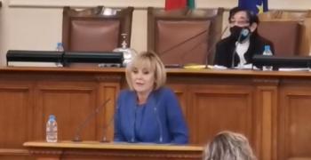 Мая Манолова: България се изправи и показа вратата на мутрите  
