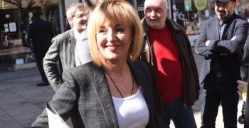 Манолова ще открие офис и предизборната кампания на „Изправи се! Мутри вън!" в Казанлък