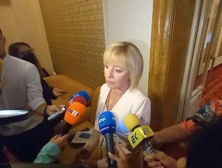 Манолова: Ще се включим във всички разговори, извън ГЕРБ и ДПС, за съставяне на правителство