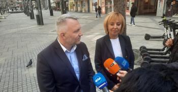 Мая Манолова е председател на парламентарната група на коалиция „Изправи се! Мутри вън!"