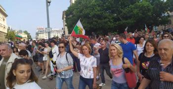 Мая Манолова ще пали протоколи от изборите пред ЦИК