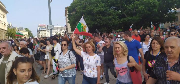 Мая Манолова ще пали протоколи от изборите пред ЦИК
