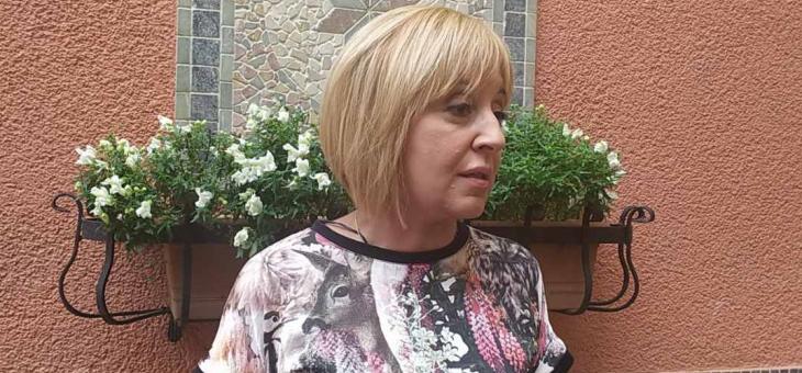 Манолова: Мерките на Борисов са подарък за рождения ден на Пеевски