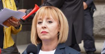 В понеделник Манолова обявява как ще се яви на следващите избори