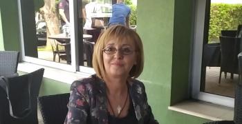 Манолова: Фалшива новина е, че сме се срещали с Корнелия Нинова