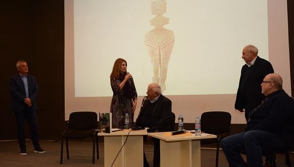 В Стара Загора се проведе среща разговор със световноизвестен учен в областта на праисторията