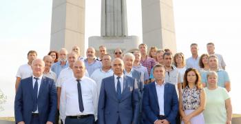 Миньорите от Марица-изток посрещат професионалния празник с рекорден добив на въглища за денонощие