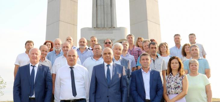Миньорите от  Марица-изток посрещат професионалния празник с рекорден добив на въглища за денонощие   