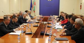 Министър Малинов: Предлагаме законодателни промени, които да минимизират авариите при електроснабдяването