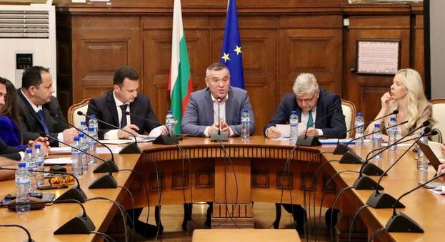 Започва спешна проверка на регионалните клонове на „Напоителни системи“ ЕАД