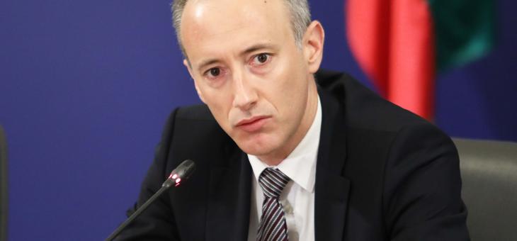 Няма да удължават учебната година