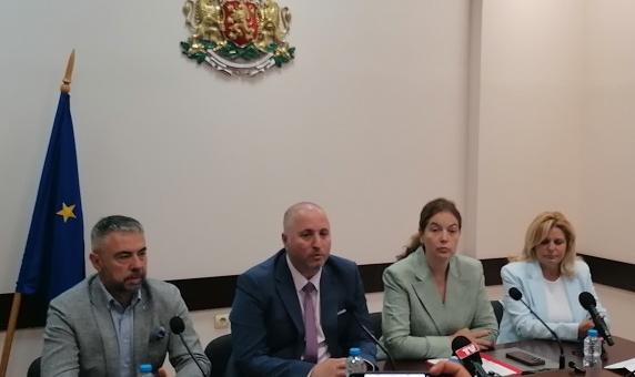 Министър Ива Петрова в Стара Загора: Започваме работен процес, който трябва да гарантира устойчивото бъдеще на  комплекса „Марица-изток“