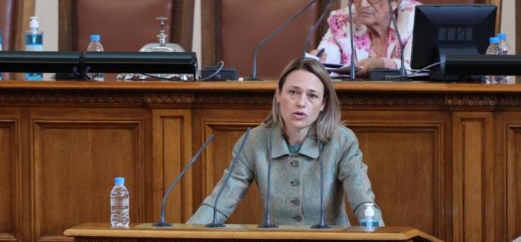 Ива Митева отново е председател на Народното събрание