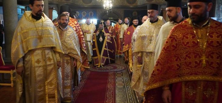 На Ивановден - литургия и дяконско ръкоположение в Казанлък