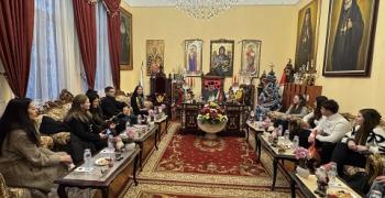 Старозагорският митрополит д-р Киприан отличи младите автори в конкурса за есе, посветен на Рождество Христово