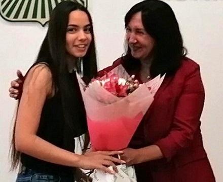 100 точки успех и как Симона Стоянова от Стара Загора ще продължи по пътя на отличниците