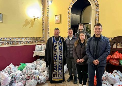  Младежкият общински съвет отново помага на нуждаещите се с кампанията „Дари, за да зарадваш“   