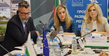 Отпускат близо 200 млн. лв. за саниране на многофамилни жилища в засегнатите от енергийния преход региони