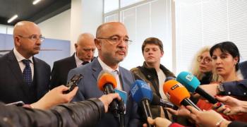 Министър Меджидиев: Изпращаме в Италия преподаватели за обмен на опит по оказване на спешна медицинска помощ по въздуха