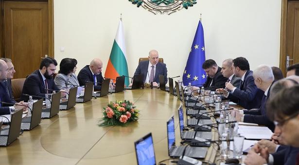 Университетите ще могат да приемат студенти с общи изпити по математика и физика