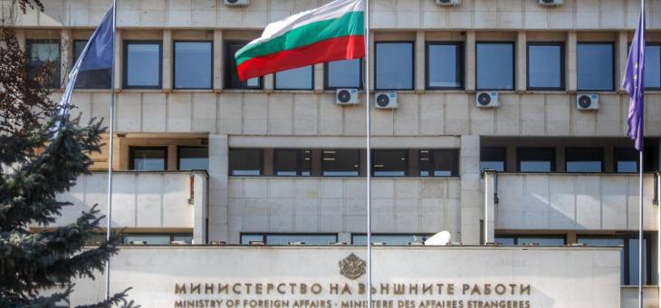 МВнР: Към момента над 300 български граждани в Украйна са потърсили помощ за евакуация