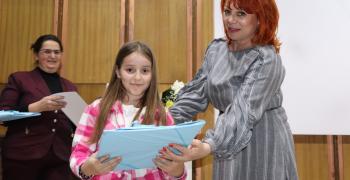 Победители от националния конкурс "Наследниците на Дечко Узунов" получиха специални награди
