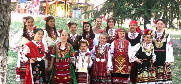 Награди за децата от ДЮНХ "Жарава" при старозагорско читалище