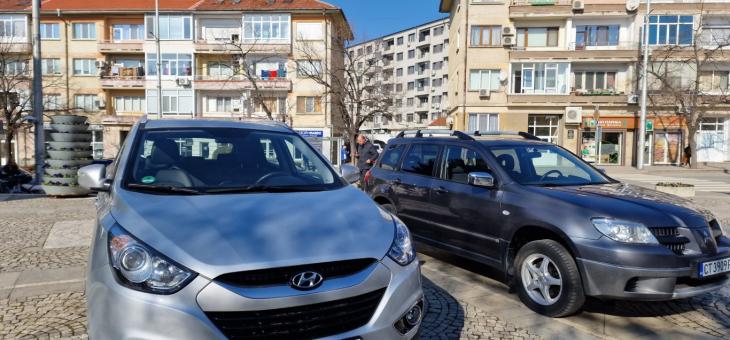 Районното полицейско управление в Казанлък получи два нови автомобила