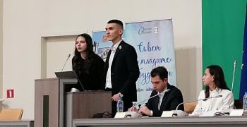 Илиян Илиев и Зара Кичукова са новите млади омбудсмани