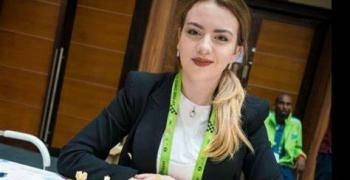 Нургюл Салимова започна финалната битка с Александра Горячкина за Световната купа по шахмат