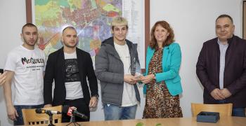 Радомир Стоянов от Стара Загора спечели бронзов медал от Световното първенство по ММА
