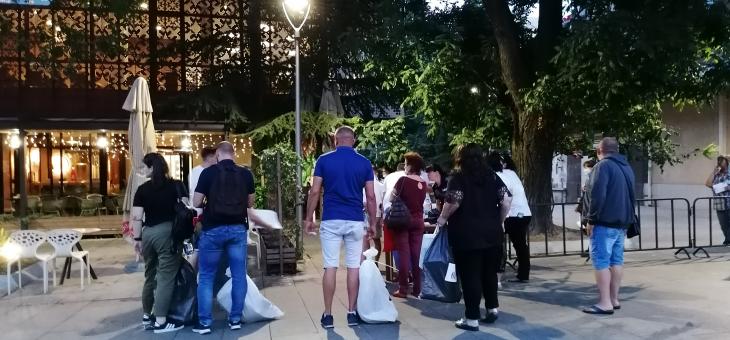 В Стара Загора започна предаването на изборните книжа 