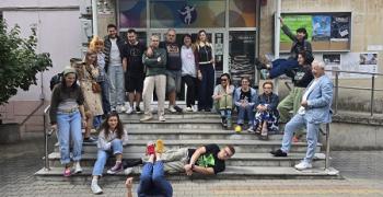  Старозагорският куклен театър се включва в Деня на различните обувки