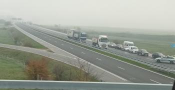 Трима загинали и ранен при тежка катастрофа на АМ Тракия между Стара Загора и Нова Загора