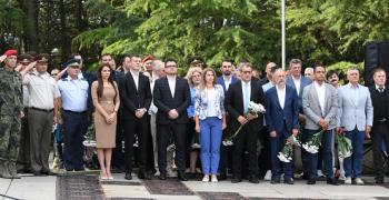 Стара Загора почете паметта на героите си