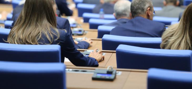 Адвокатите ще могат да управляват фирми