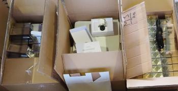 Полицаи от ОДМВР – Стара Загора иззеха огромно количество парфюми и други стоки с обозначения на защитени търговски марки