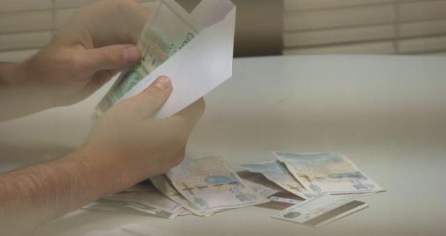 Домакинствата ударно теглят заеми