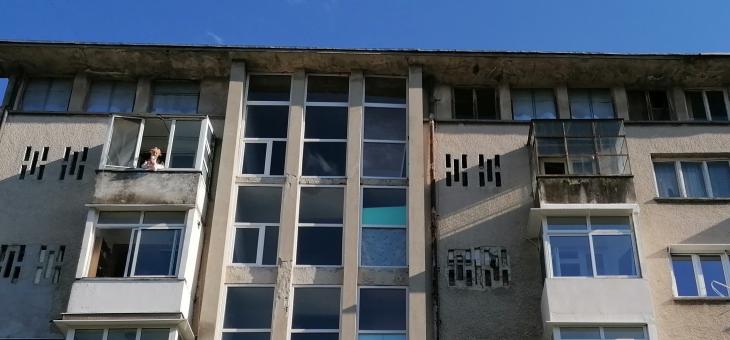 Старозагорка изнесе импровизиран концерт от своя балкон