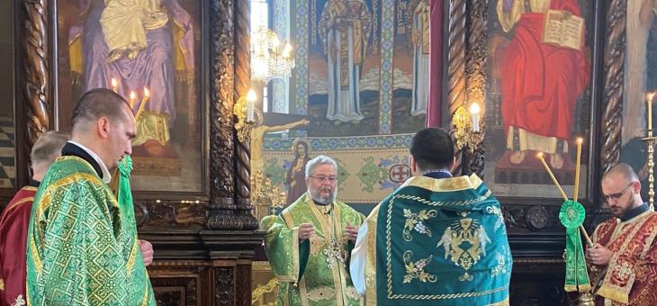 В Стара Загора: Ръкоположиха свещеник на Петдесетница
