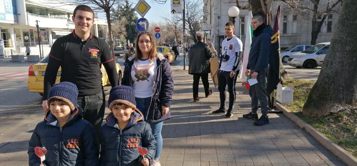 От ВМРО раздаваха захарни петлета на Петльовден