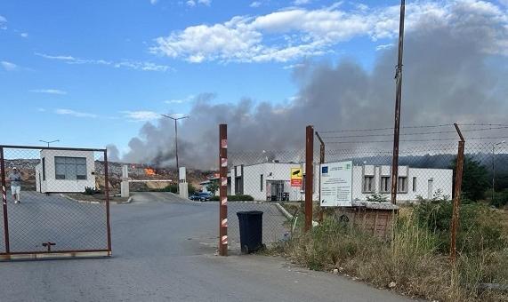 Пожар в Регионалното депо за отпадъци край село Ракитница