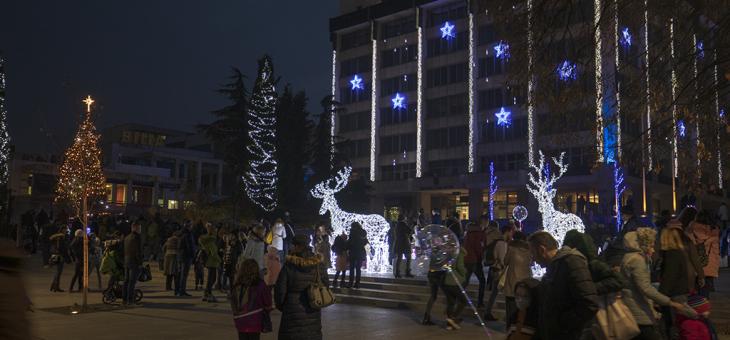 Стара Загора засия дни преди Коледа