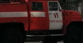 Горят сухи треви между селата Зимница и Ветрен