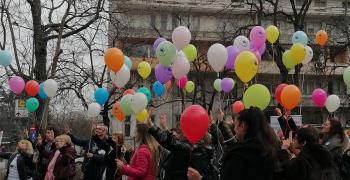 Разноцветни балони полетяха в Стара Загора в подкрепа на хората с редки болести