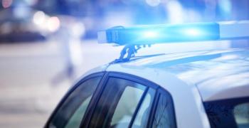 Задържаха 33-годишен мъж заради домашно насилие и склоняване към проституция