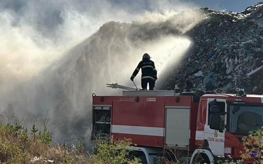 Подвижна станция на РИОСВ  замерва качеството на въздуха край Регионалното депо за отпадъци