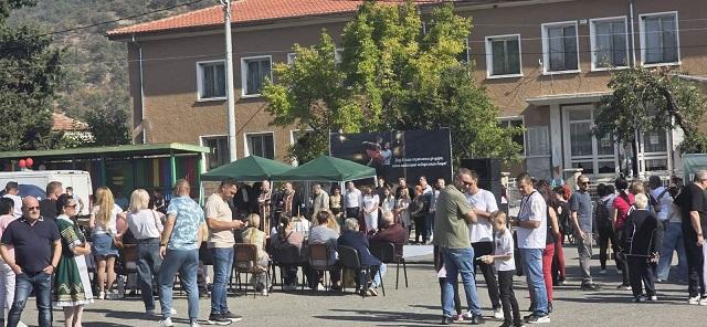 Старозагорското село Оряховица събра поколения и традиции на деветия Празник на ореха