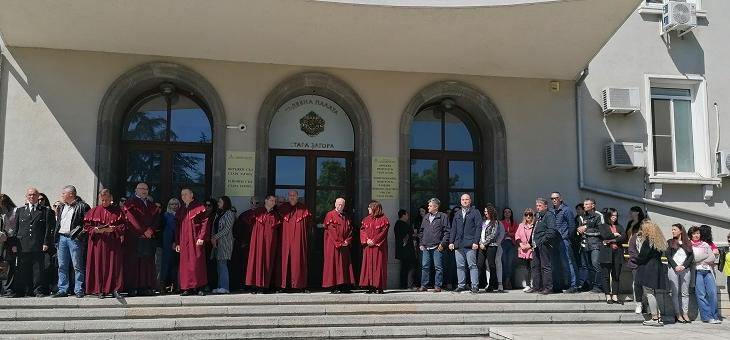 Протест и в Стара Загора заради инцидента с главния прокурор Иван Гешев